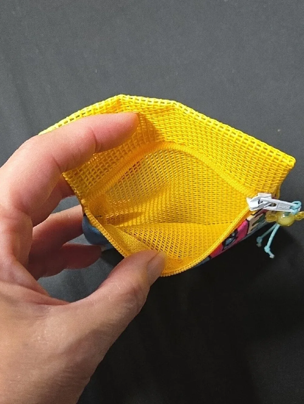 Handmade Hello Kitty Blue and Yellow Mesh Kids Zip Pouch 4